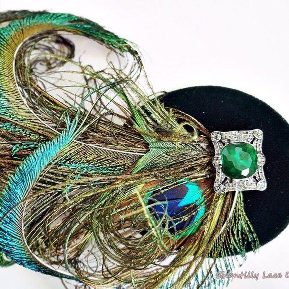New Green Velvet Peacock Feather Emerald Fascinator - Picture 3 of 7